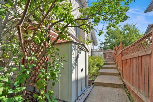 62 West Mitford Crescent, Cochrane, AB - Outdoor With Exterior