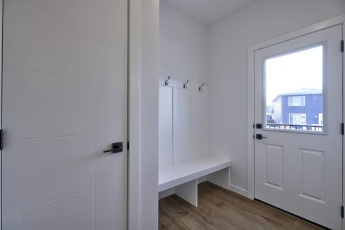 45 Legacy Point Terrace Se, Calgary, AB - Indoor Photo Showing Other Room