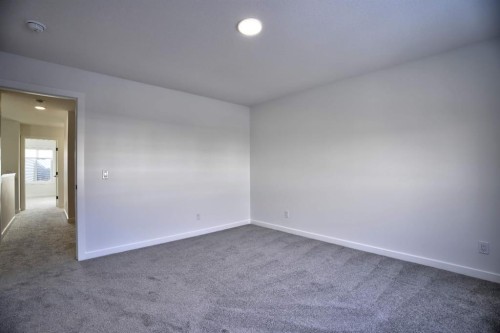 45 Legacy Point Terrace Se, Calgary, AB - Indoor Photo Showing Other Room