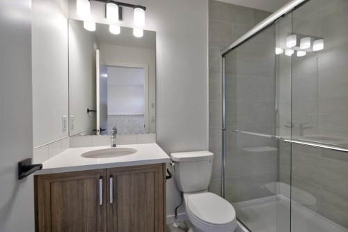 45 Legacy Point Terrace Se, Calgary, AB - Indoor Photo Showing Bathroom