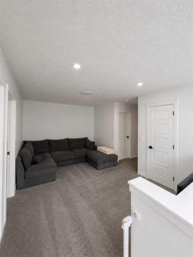 56 Rowmont Common Nw, Calgary, AB 
