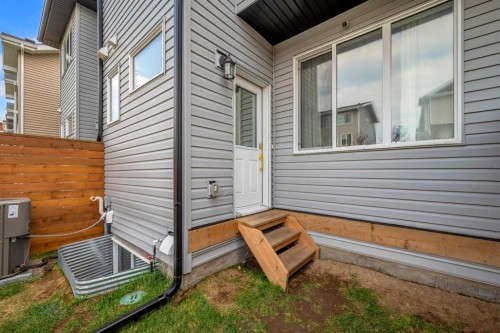 250 Carrington Gate Nw, Calgary, AB - Outdoor With Exterior
