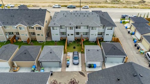 250 Carrington Gate Nw, Calgary, AB - Outdoor