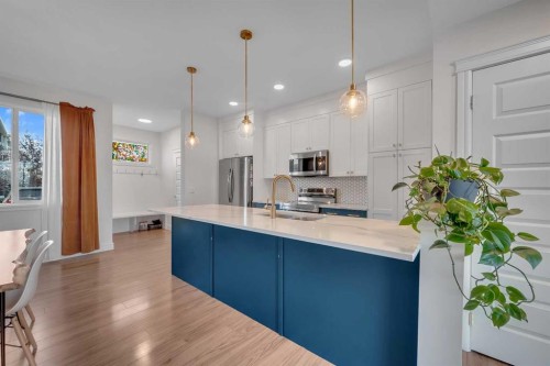 250 Carrington Gate Nw, Calgary, AB - Indoor Photo Showing Kitchen With Upgraded Kitchen