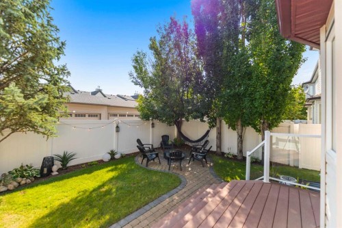19 Everridge Villas Sw, Calgary, AB - Outdoor With Deck Patio Veranda