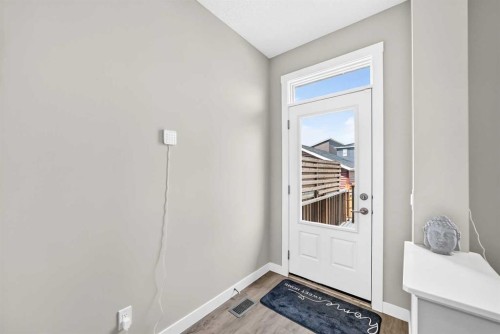75 Howse Crescent Ne, Calgary, AB - Indoor Photo Showing Other Room