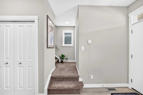 75 Howse Crescent Ne, Calgary, AB - Indoor Photo Showing Other Room