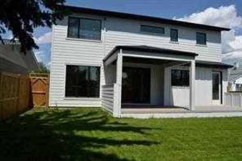 3511 34 Avenue Sw, Calgary, AB - Outdoor