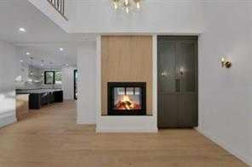 3511 34 Avenue Sw, Calgary, AB - Indoor With Fireplace
