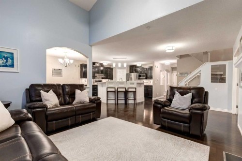 331 Sierra Madre Court Sw, Calgary, AB - Indoor Photo Showing Living Room