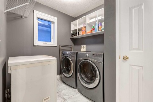 331 Sierra Madre Court Sw, Calgary, AB - Indoor Photo Showing Laundry Room