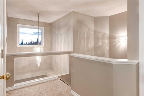 331 Sierra Madre Court Sw, Calgary, AB - Indoor Photo Showing Other Room
