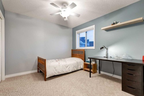 331 Sierra Madre Court Sw, Calgary, AB - Indoor Photo Showing Bedroom