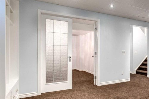 331 Sierra Madre Court Sw, Calgary, AB - Indoor Photo Showing Other Room