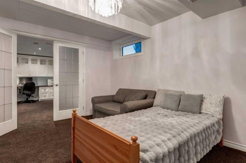 331 Sierra Madre Court Sw, Calgary, AB - Indoor Photo Showing Bedroom