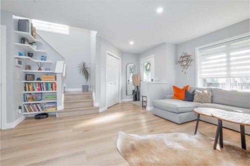 28 Copperfield Heath Se, Calgary, AB - Indoor Photo Showing Living Room