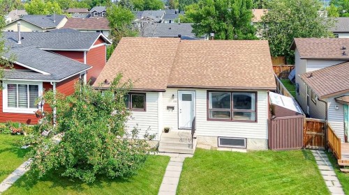 40 River Valley Crescent Se, Calgary, AB - Outdoor With Exterior