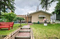 728 Willacy Drive SE Calgary, AB T2J 2B1