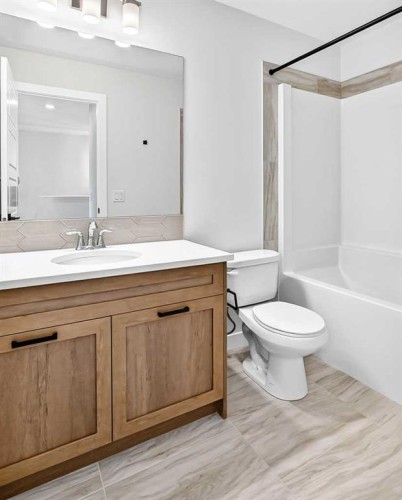 113 Veranda Boulevard Sw, Calgary, AB - Indoor Photo Showing Bathroom