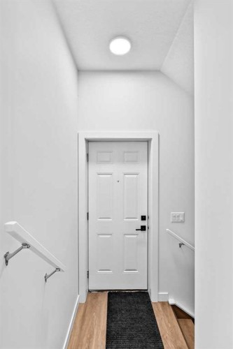113 Veranda Boulevard Sw, Calgary, AB - Indoor Photo Showing Other Room