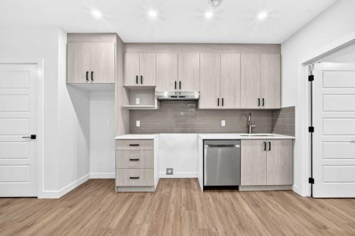 113 Veranda Boulevard Sw, Calgary, AB - Indoor Photo Showing Kitchen