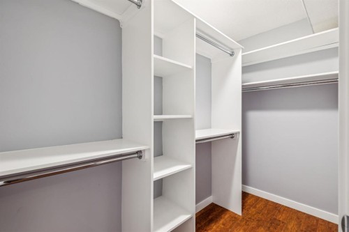 91 St Moritz Terrace Sw, Calgary, AB - Indoor With Storage
