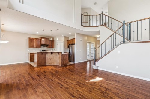 91 St Moritz Terrace Sw, Calgary, AB - Indoor Photo Showing Kitchen
