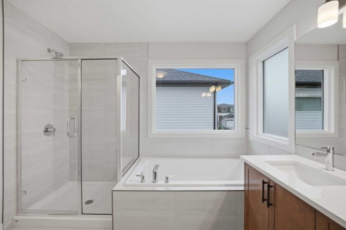 145 Topaz Place, Cochrane, AB - Indoor Photo Showing Bathroom