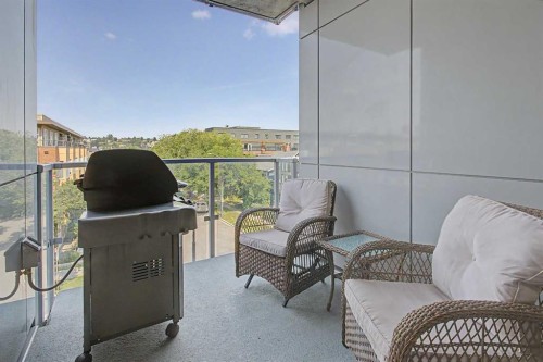 422-88 9 Street Ne, Calgary, AB - Outdoor With Exterior