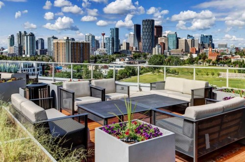 422-88 9 Street Ne, Calgary, AB - Outdoor With Deck Patio Veranda