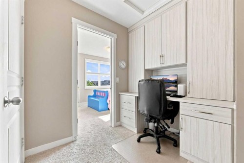 345 Mckenzie Towne Gate Se, Calgary, AB 