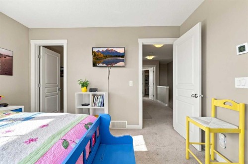 345 Mckenzie Towne Gate Se, Calgary, AB 