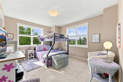 345 Mckenzie Towne Gate Se, Calgary, AB 