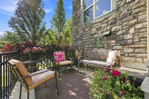 345 Mckenzie Towne Gate Se, Calgary, AB 