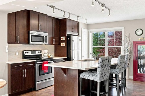 345 Mckenzie Towne Gate Se, Calgary, AB 