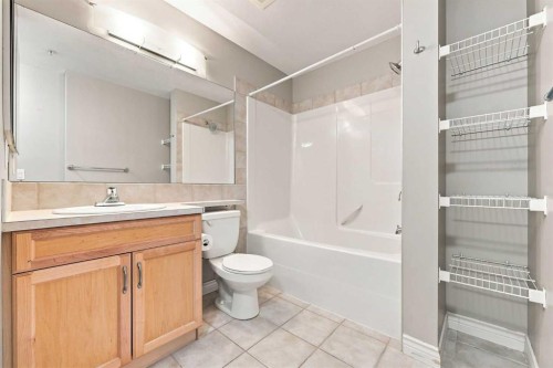 317-60 Royal Oak Plaza Nw, Calgary, AB - Indoor Photo Showing Bathroom