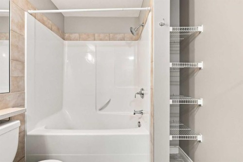 317-60 Royal Oak Plaza Nw, Calgary, AB - Indoor Photo Showing Bathroom
