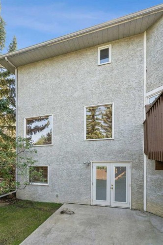 728 Shawnee Drive Sw, Calgary, AB - Outdoor