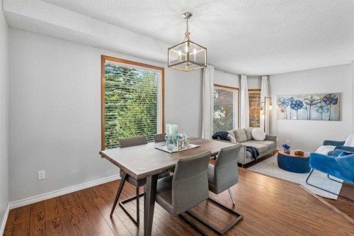 728 Shawnee Drive Sw, Calgary, AB - Indoor Photo Showing Dining Room