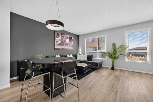 401-81 Midtown Boulevard Sw, Airdrie, AB - Indoor Photo Showing Dining Room