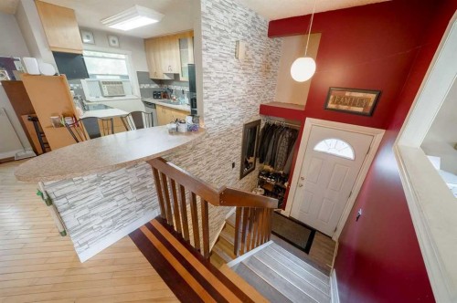 3603 29A Avenue Se, Calgary, AB - Indoor