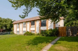 3603 29A Avenue SE Calgary, AB T2B 0G1