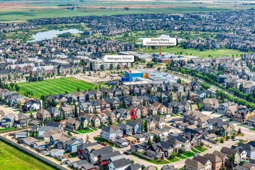 146 Mahogany Grove Se, Calgary, AB 