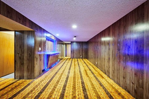 627 94 Avenue Sw, Calgary, AB - Indoor Photo Showing Other Room