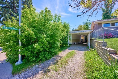 627 94 Avenue Sw, Calgary, AB - Outdoor