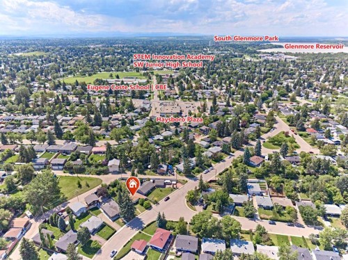 627 94 Avenue Sw, Calgary, AB - Outdoor With View
