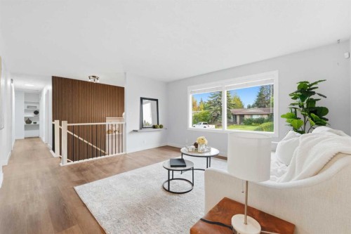 2220 Paliswood Road Sw, Calgary, AB - Indoor Photo Showing Living Room