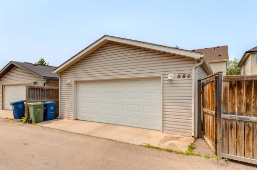 880 Prestwick Circle Se, Calgary, AB - Outdoor With Exterior