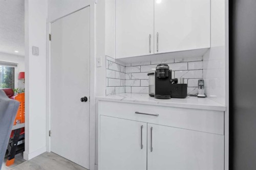 20 Rossburn Crescent Sw, Calgary, AB - Indoor