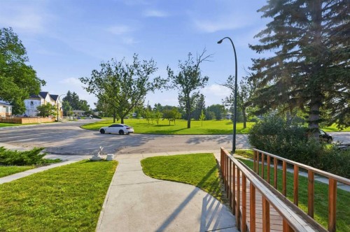20 Rossburn Crescent Sw, Calgary, AB - Outdoor With View